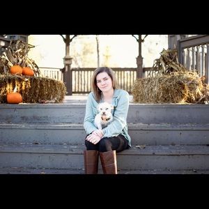 Meet your Posher, Olivia